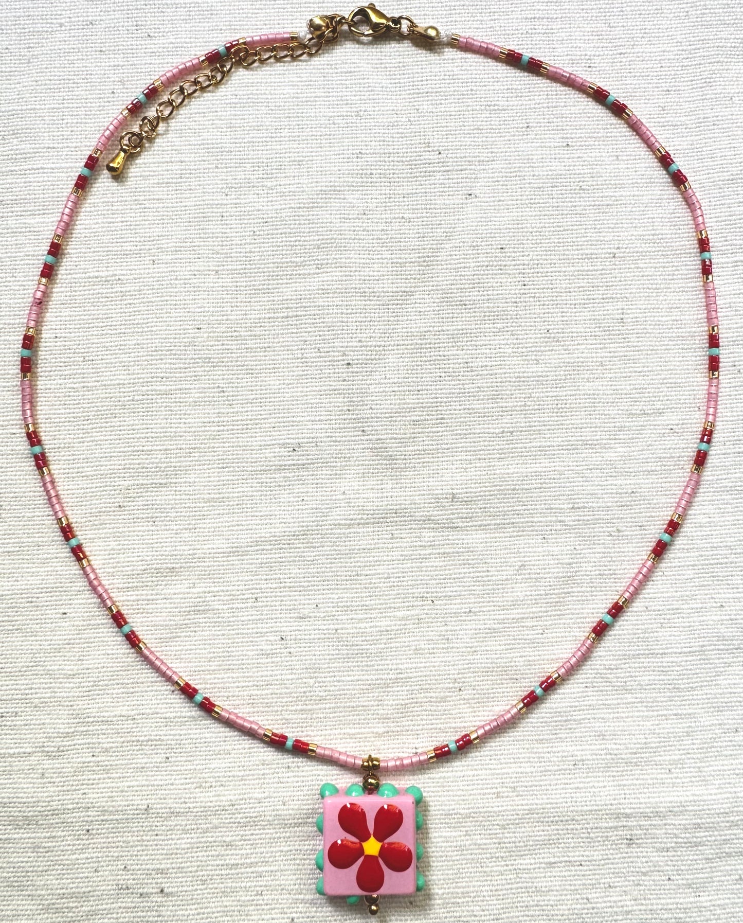 Collar Toscana flor rosa
