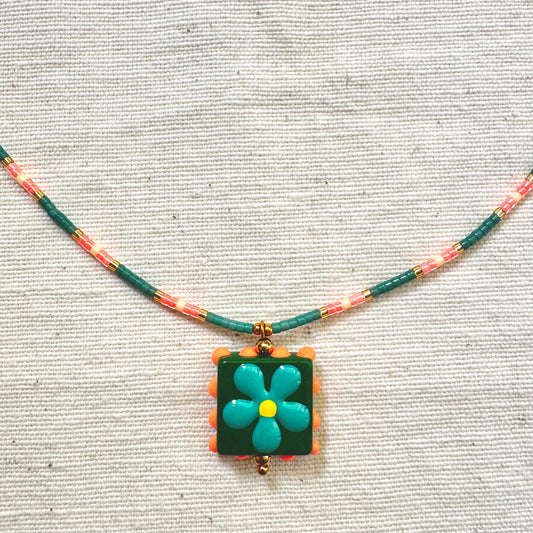 Collar Toscana flor verde