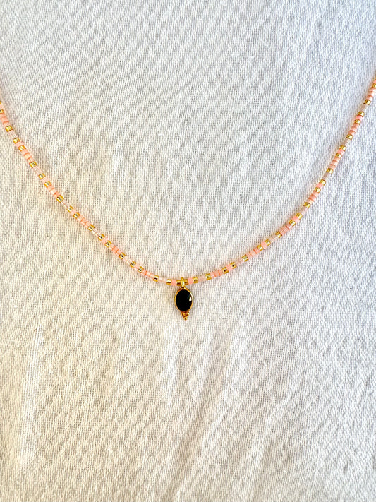 Collar Goa ónix en óvalo