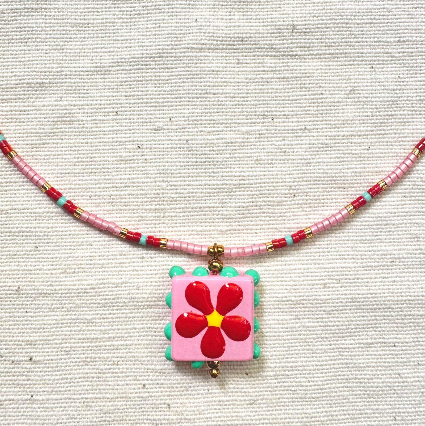Collar Toscana flor rosa
